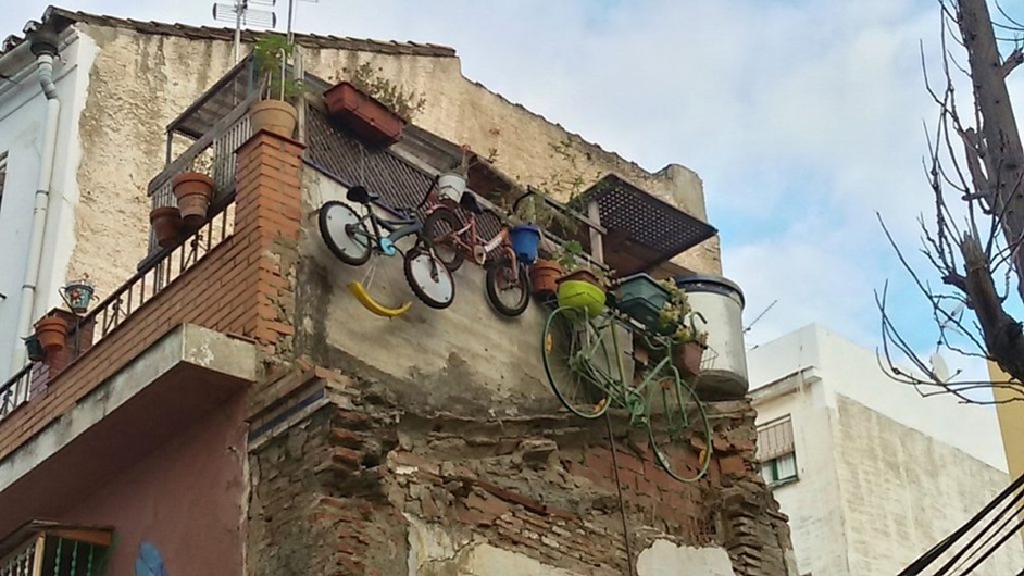 Smiling Bicycle Street Art, MAUS Project SOHO, Street Art Malaga Lagunillas
